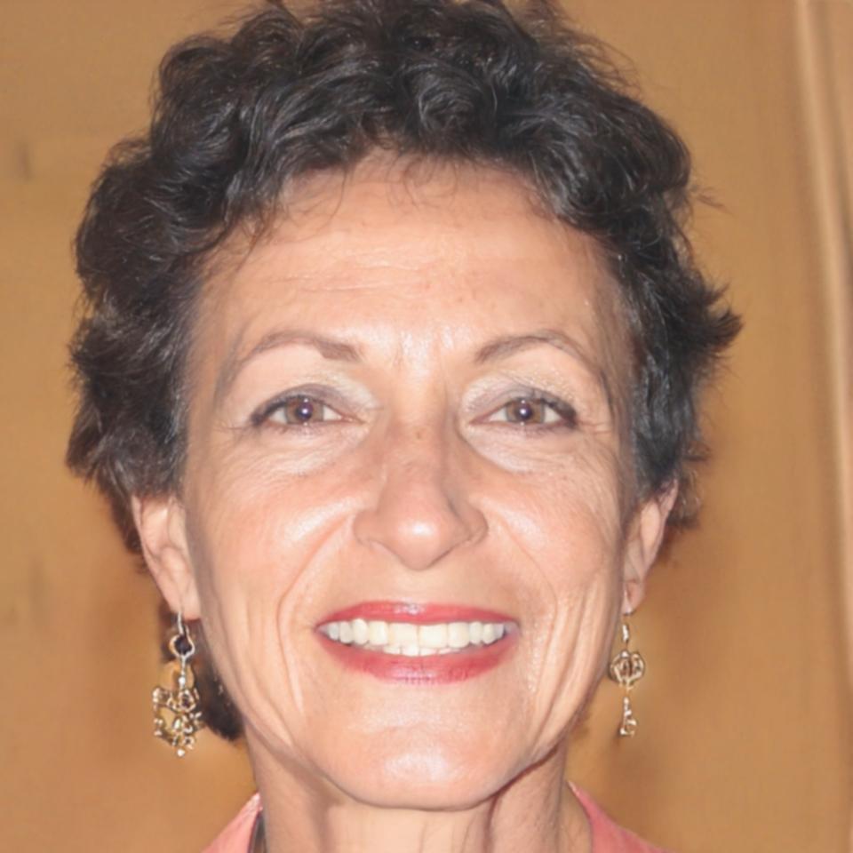 Eğitmen Zeynep Kara